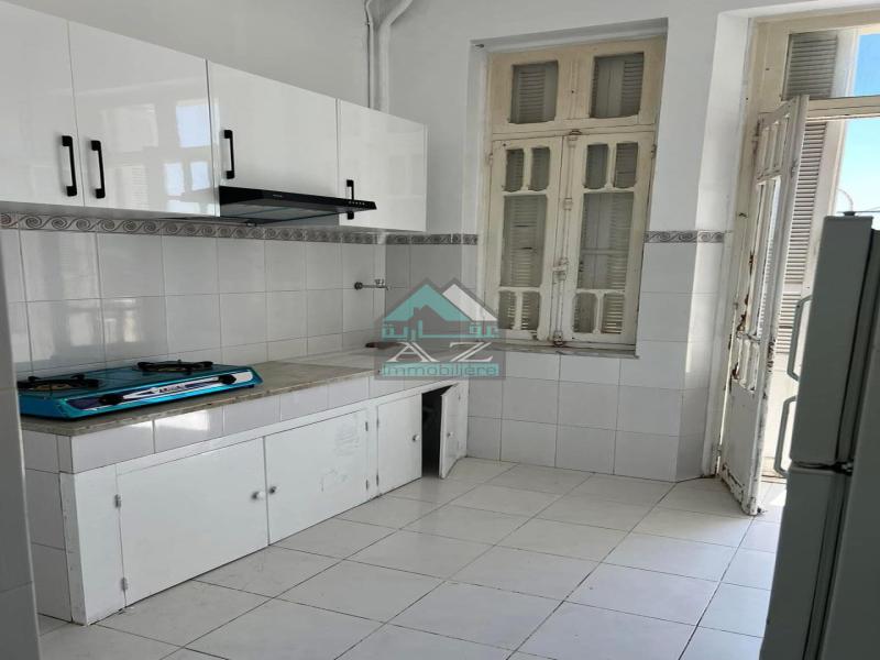 À Louer Courte durée - Grand S+3 Meublé à Bizerte (1er étage)